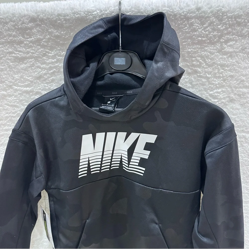 Boys Black Nike Therma Sweatshirt Hoodie